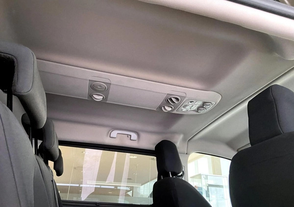 Peugeot Traveller cena 109900 przebieg: 167663, rok produkcji 2018 z Węgliniec małe 596